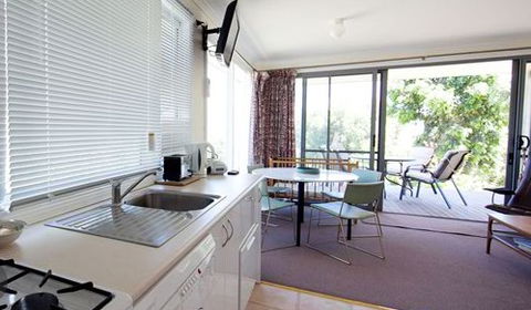 Queens Cottage - Broome Tourism 2