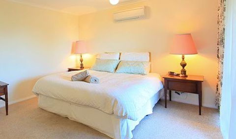 Queens Cottage - Broome Tourism 4