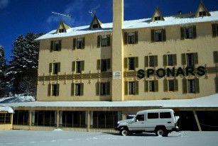 Sponars Chalet - Broome Tourism 0