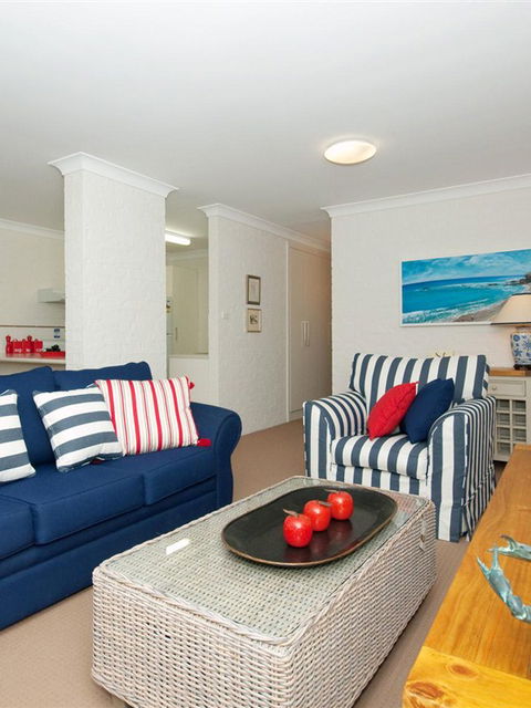 Bay Parklands - Broome Tourism 0