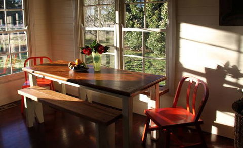 Book Barn Cottage - Broome Tourism 3