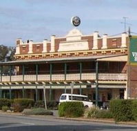 Commercial Hotel Barellan - Broome Tourism