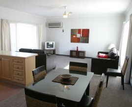 Barham Golden Rivers Holiday Apartments - Broome Tourism 0