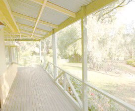 Do Book Inn - Broome Tourism 0