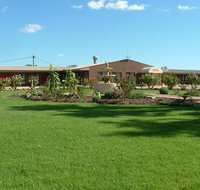 Newell Motor Inn