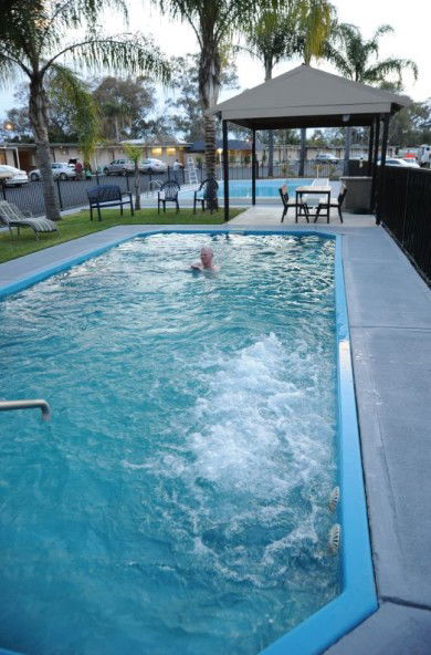 Artesian Spa Motel - Broome Tourism 1