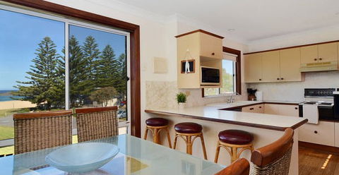 Beach House On Kendalls - Broome Tourism 4