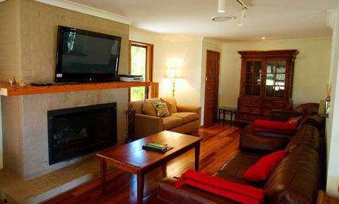 Cicada Country House - Broome Tourism 4