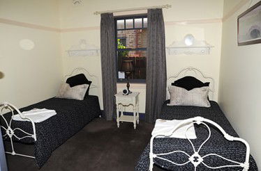 Belle La Rue - Broome Tourism 2