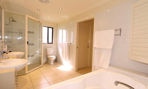 Ocean Paradise Holiday House - Broome Tourism 1