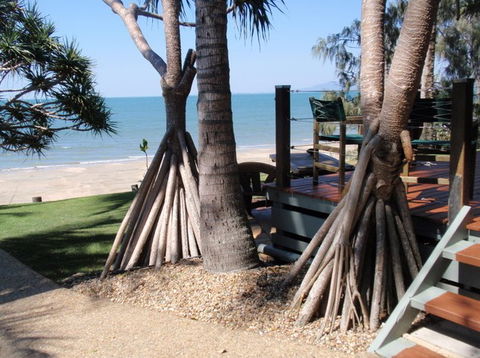 Beachfront Zilzie Holiday Home And Cottage - Broome Tourism 4