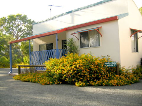 Sunlover Lodge Holiday Units And Cabins - Broome Tourism 3