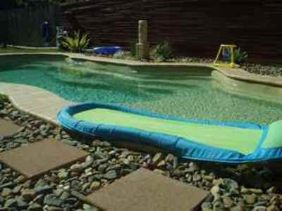 Gladstone Backpackers - Broome Tourism 2