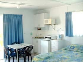 Banjos Overnight & Holiday Units - Broome Tourism 2