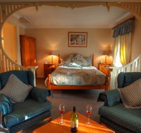 Honeysuckle Cottages and The Rocks Restaurant - Broome Tourism