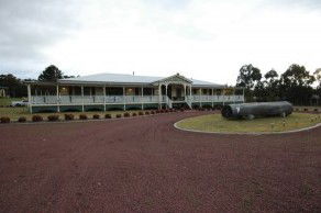 Loggers Rest Bed And Breakfast - Broome Tourism 3