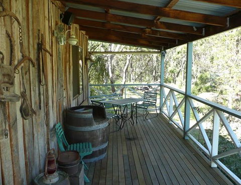 Possums Hollow And Hooters Hut - Broome Tourism 4