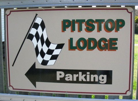 Pitstop Lodge Guesthouse And Bed And Breakfast - Broome Tourism 3