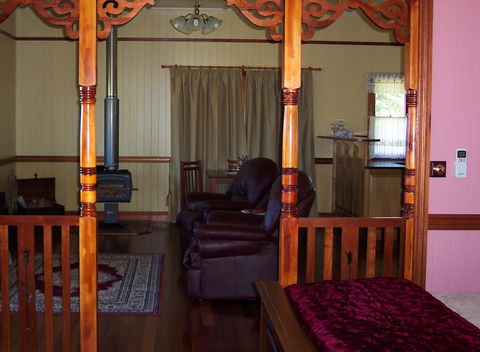 R On The Downs Rural Retreat - Broome Tourism 3
