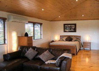 Scenic Rim View Cottages - Broome Tourism 5