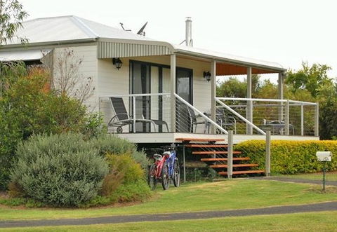 Scenic Rim View Cottages - Broome Tourism 6