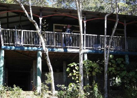 Cloudlake Mountain Retreat - Broome Tourism 4