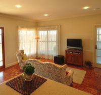 Blue Ridge Manor Bed and Breakfast - Broome Tourism