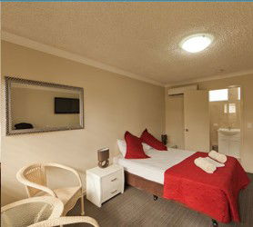 Tropicana Motel - Broome Tourism 2