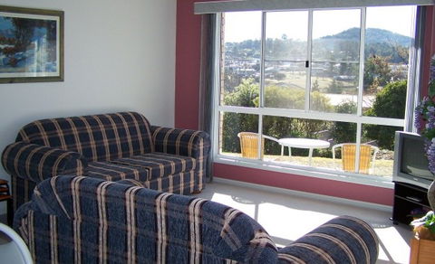 Cedar Lodge Holiday Units - Broome Tourism 1