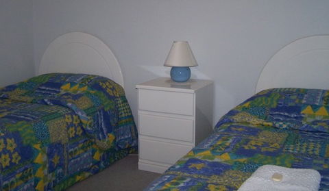Cedar Lodge Holiday Units - Broome Tourism 4