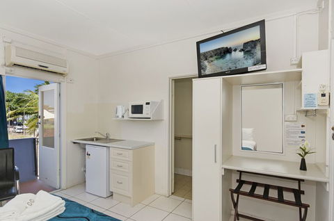 Strand Motel - Broome Tourism 4