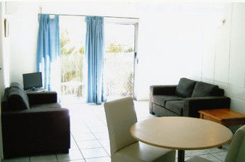Breezes By The Bay - Broome Tourism 4