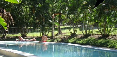 Base Airlie Beach Resort - Broome Tourism 1