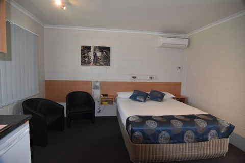 Billabong Motor Inn - Broome Tourism 11