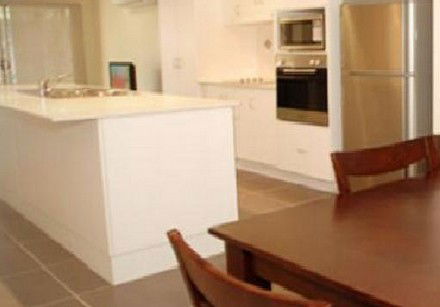 CapBlue Apartments - Broome Tourism 4