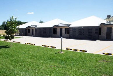 Emerald Park Motel - Broome Tourism 0