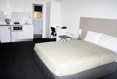 Emerald Park Motel - Broome Tourism 2