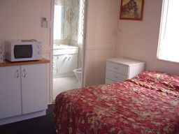 Affordable Accommodation Proserpine - Broome Tourism 4