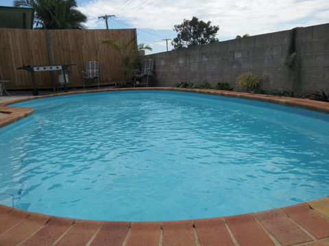 AMELIA STREET GLADSTONE 5 BEDROOMS - Broome Tourism 5