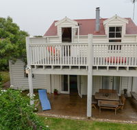 Surfers Palace Torquay - Broome Tourism
