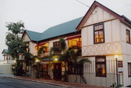 Dahrl Court - Broome Tourism 0