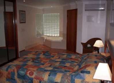 Carseldine Court Motel - Broome Tourism 5