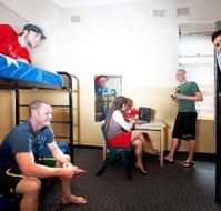 Maze Backpackers And Cb Hotel - Broome Tourism
