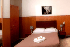 Holiday Lodge - Broome Tourism 0