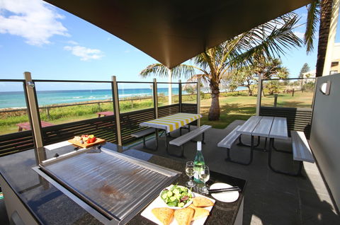San Simeon Beachfront Apartments - Broome Tourism 3