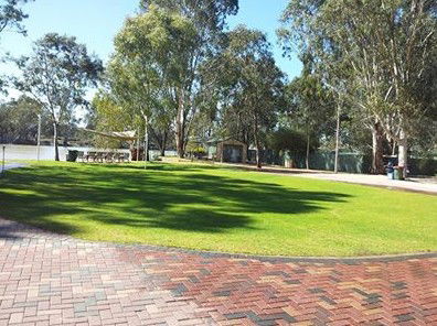 Riverside Holiday Park Blanchetown - Broome Tourism 1