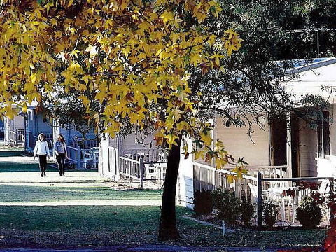 Lake Hume Resort - Broome Tourism 2