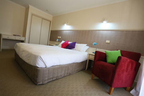 Lake Hume Resort - Broome Tourism 7