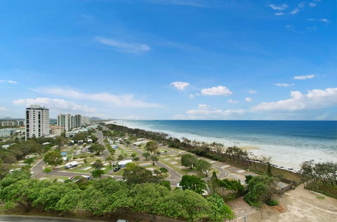 Key Largo Maroochydore - Broome Tourism 5