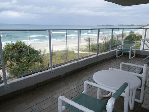 Pacific Surf Absolute Beach Apartments - Broome Tourism 8